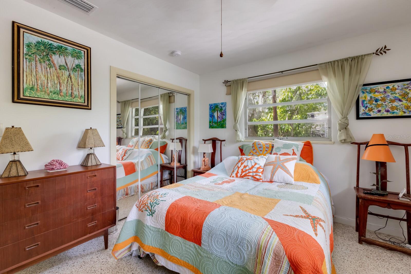 2207 HICKORY AVE, SARASOTA, FL, 34234