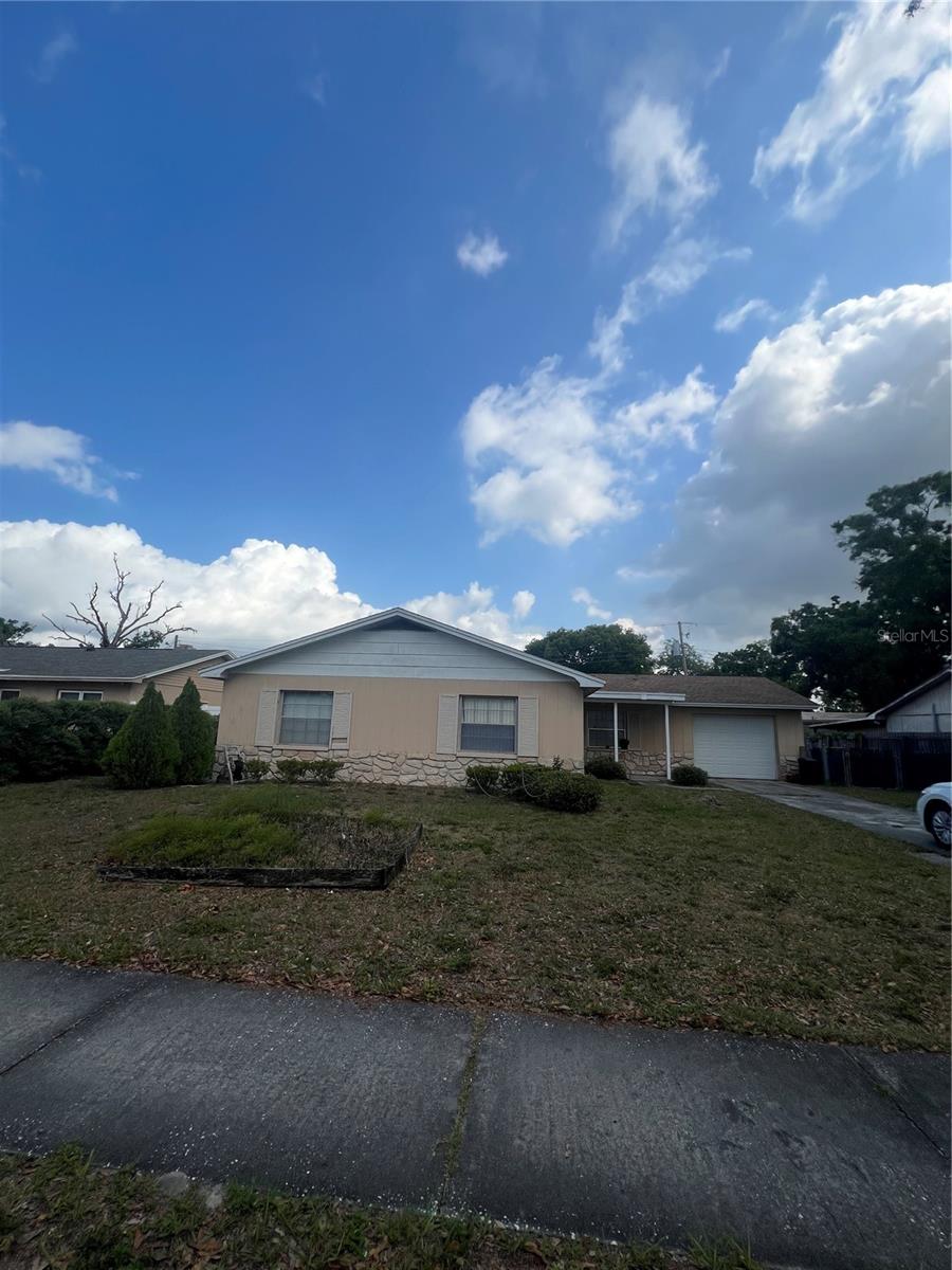 2507 HOLLIS DR, TAMPA, FL, 33618