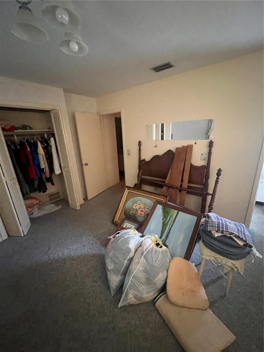 2507 HOLLIS DR, TAMPA, FL, 33618