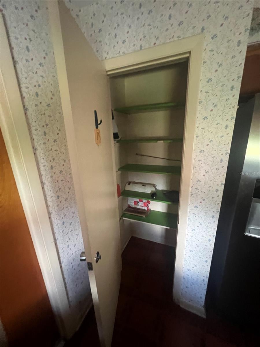 2507 HOLLIS DR, TAMPA, FL, 33618