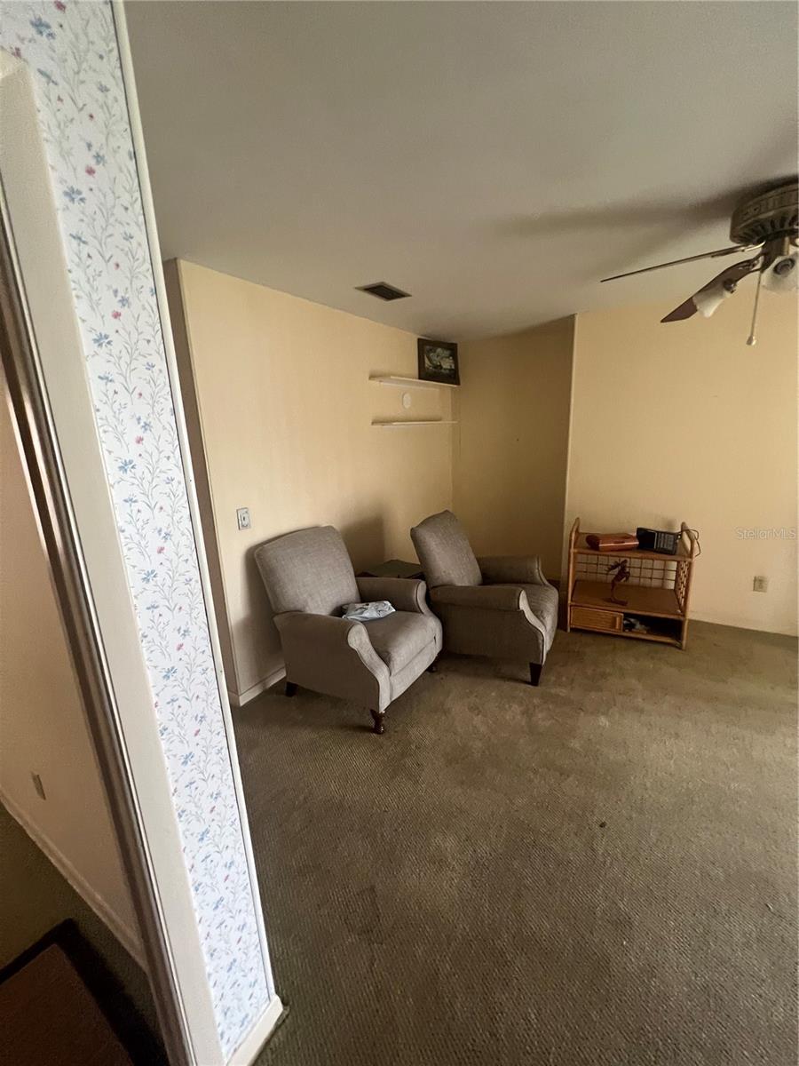 2507 HOLLIS DR, TAMPA, FL, 33618