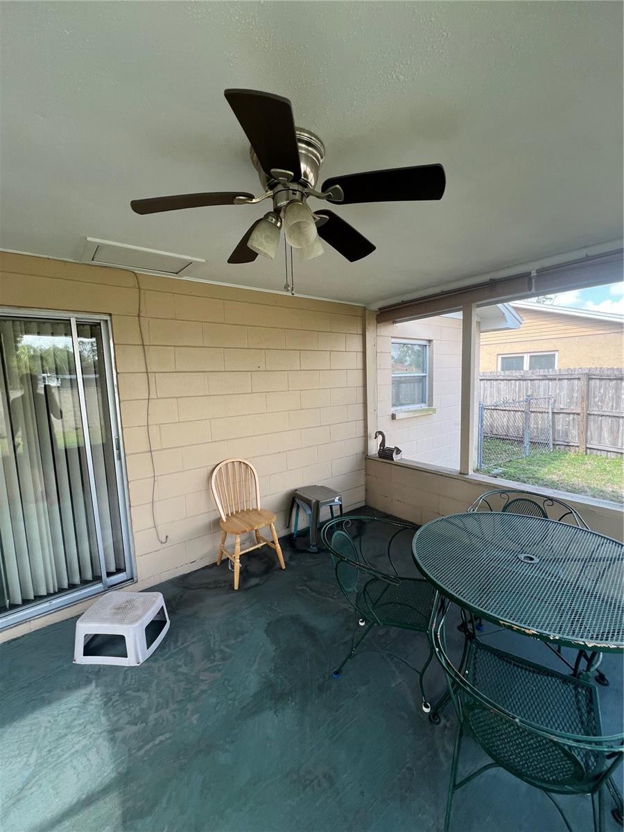 2507 HOLLIS DR, TAMPA, FL, 33618