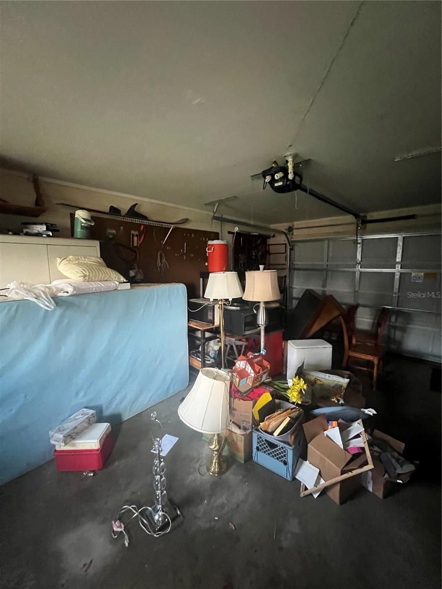 2507 HOLLIS DR, TAMPA, FL, 33618