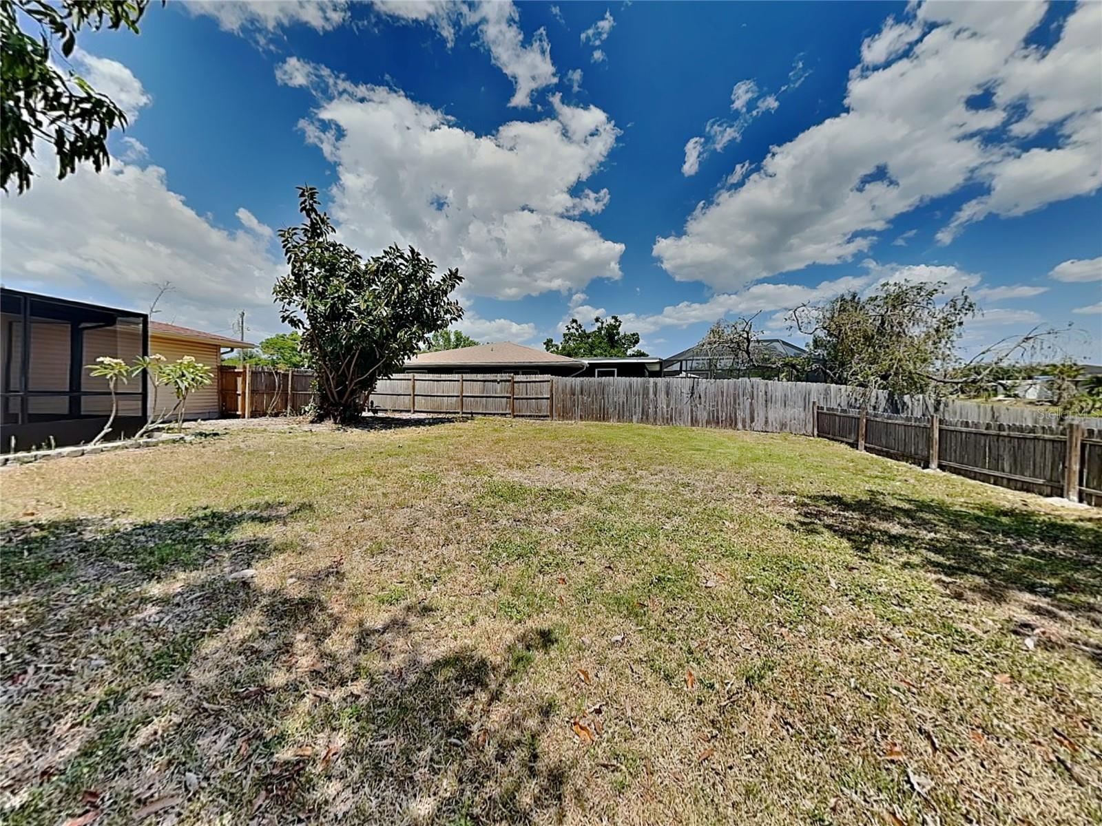 1228 DORIS DR, SARASOTA, FL, 34243