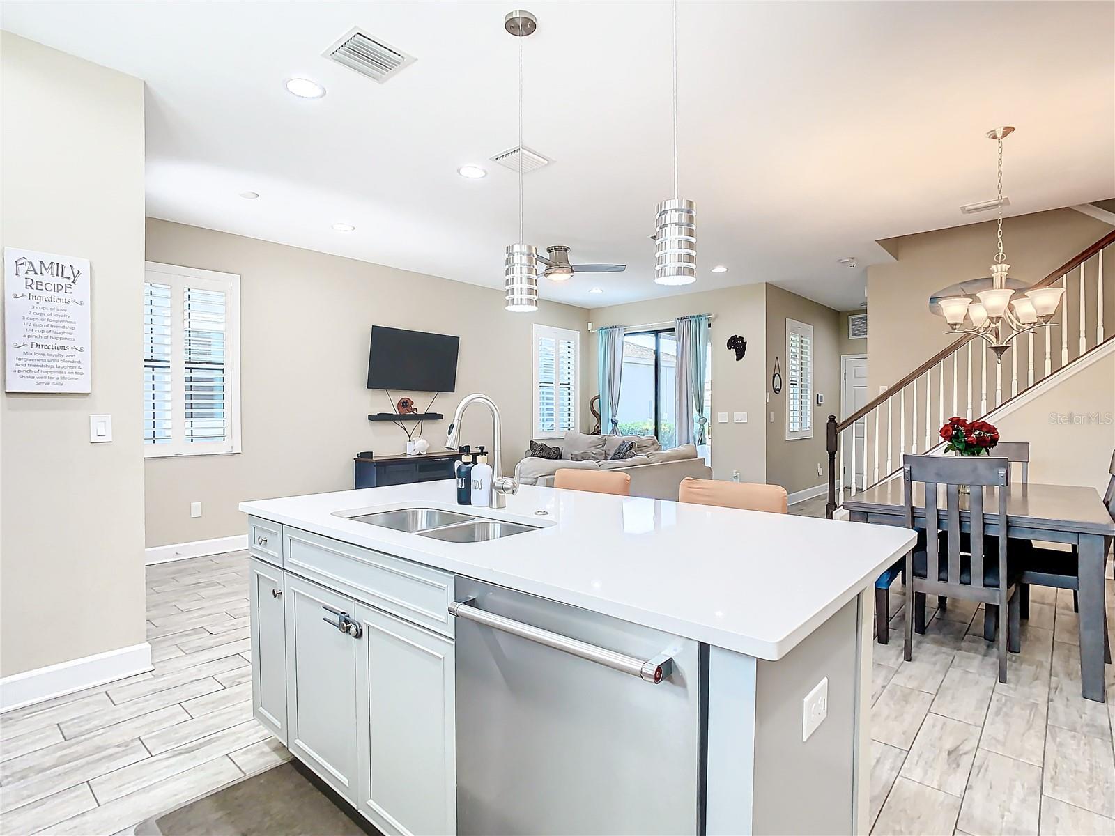 5807 CIRCA FISHHAWK BLVD, LITHIA, FL, 33547