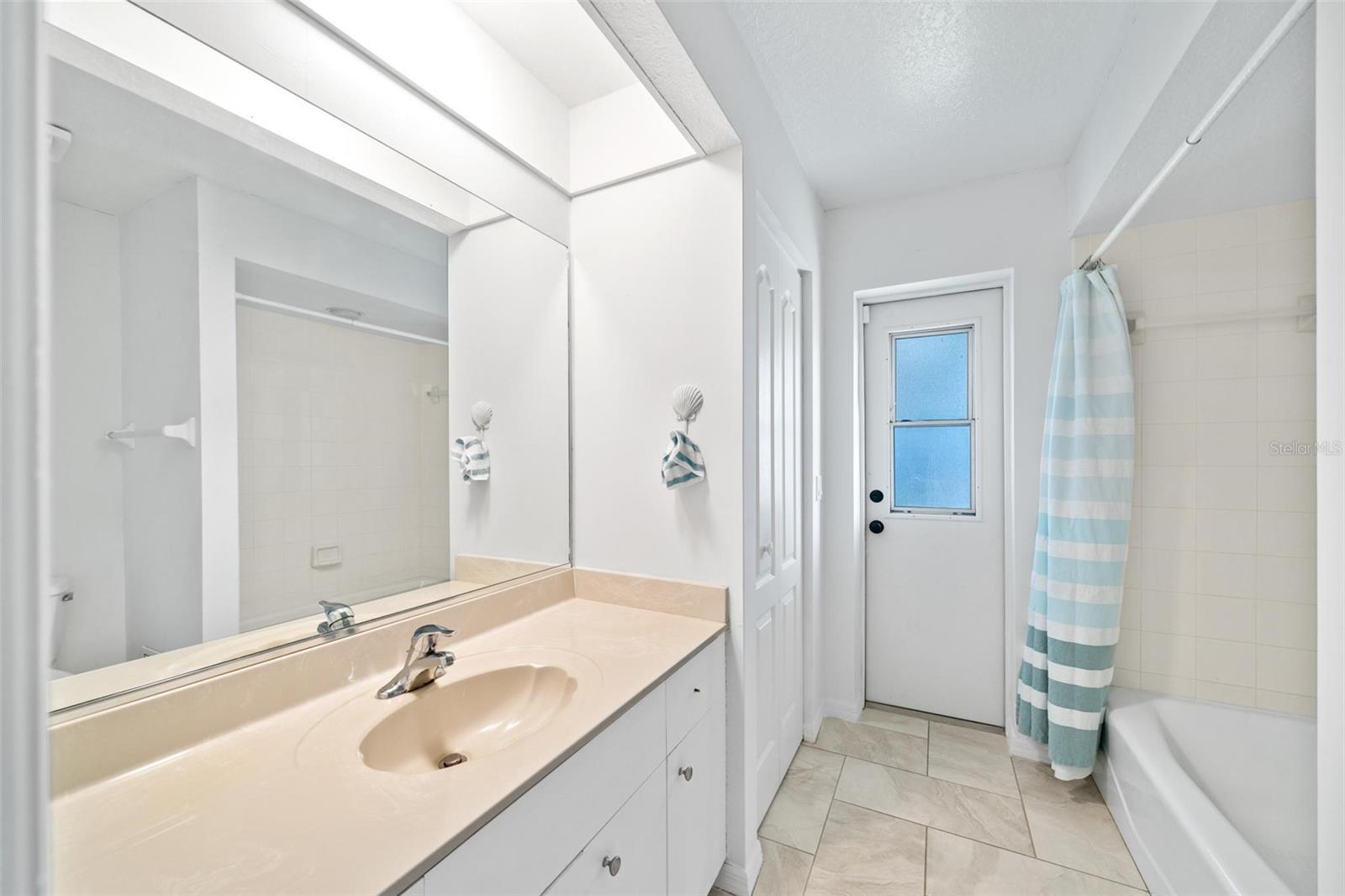 5879 TYLER RD, VENICE, FL, 34293