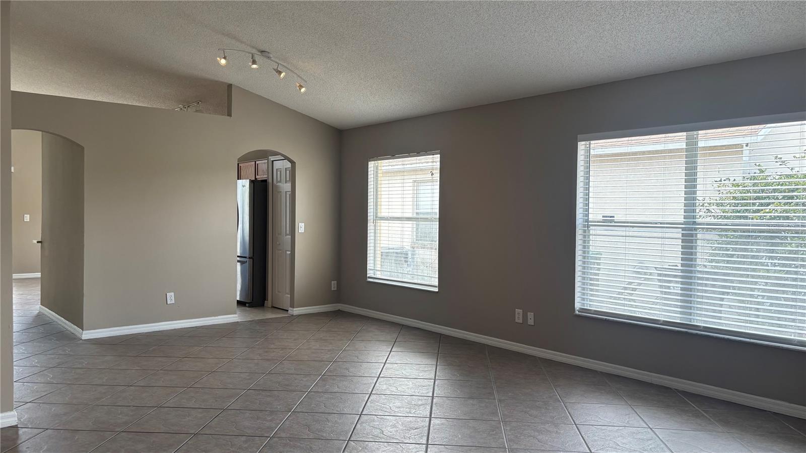 3929 SHAWN CIR, ORLANDO, FL, 32826