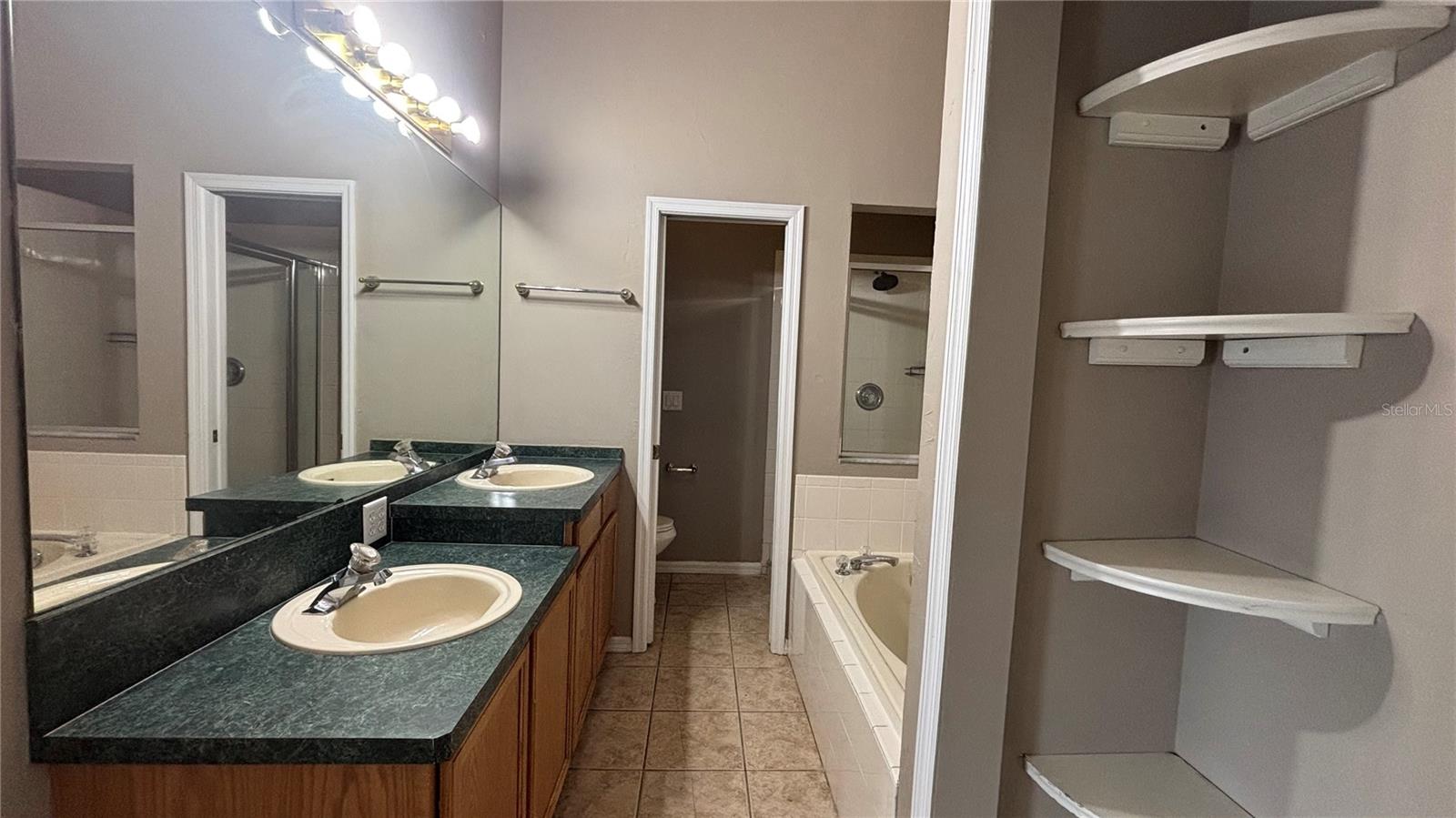 3929 SHAWN CIR, ORLANDO, FL, 32826