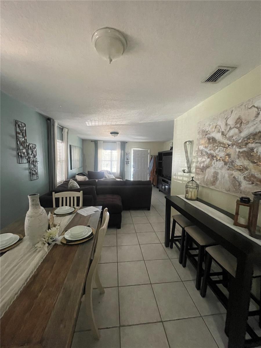 3307 W SAINT JOHN ST, TAMPA, FL, 33607