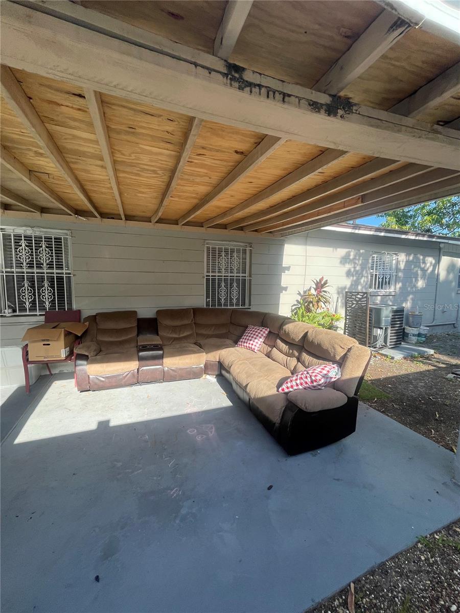 3307 W SAINT JOHN ST, TAMPA, FL, 33607