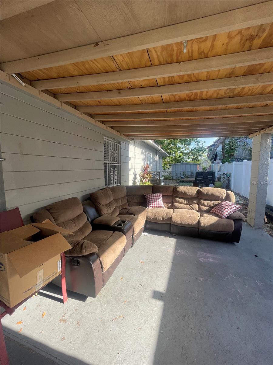 3307 W SAINT JOHN ST, TAMPA, FL, 33607