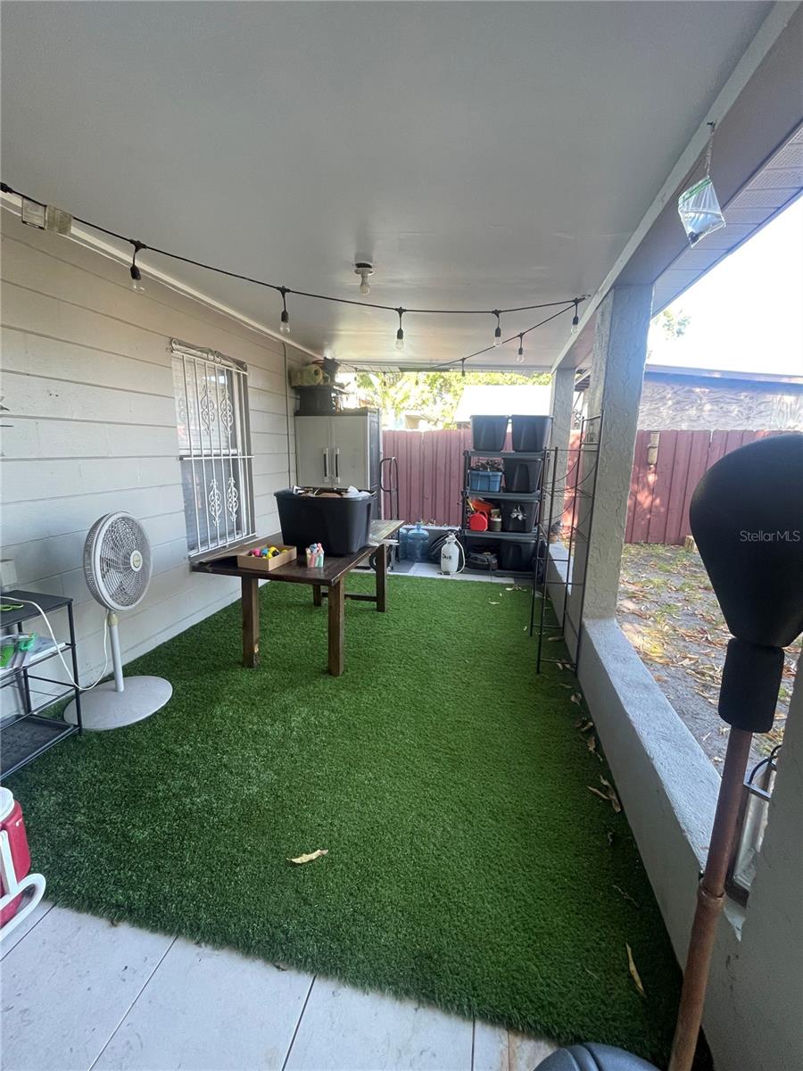 3307 W SAINT JOHN ST, TAMPA, FL, 33607