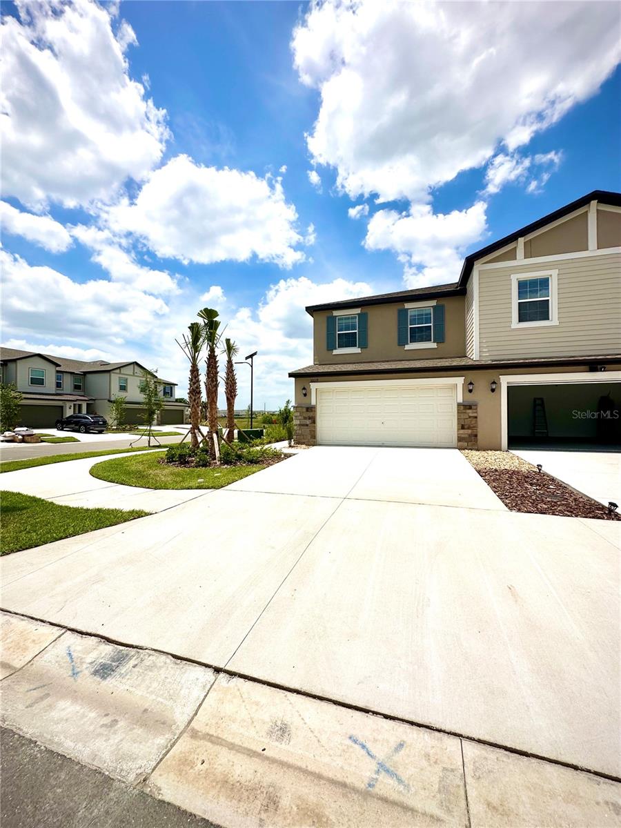 10019 TRUMPET HONEYSUCKLE WAY, SAN ANTONIO, FL, 33576