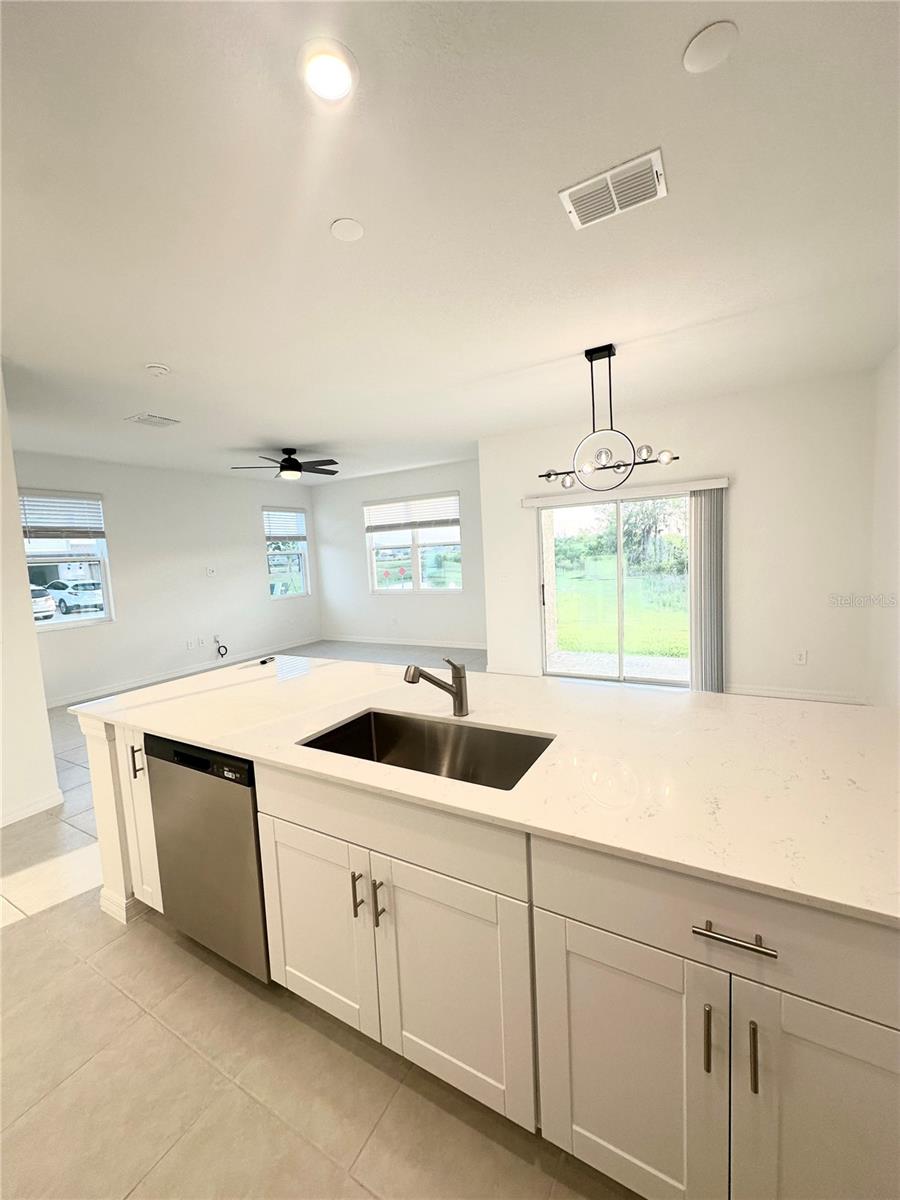 10019 TRUMPET HONEYSUCKLE WAY, SAN ANTONIO, FL, 33576