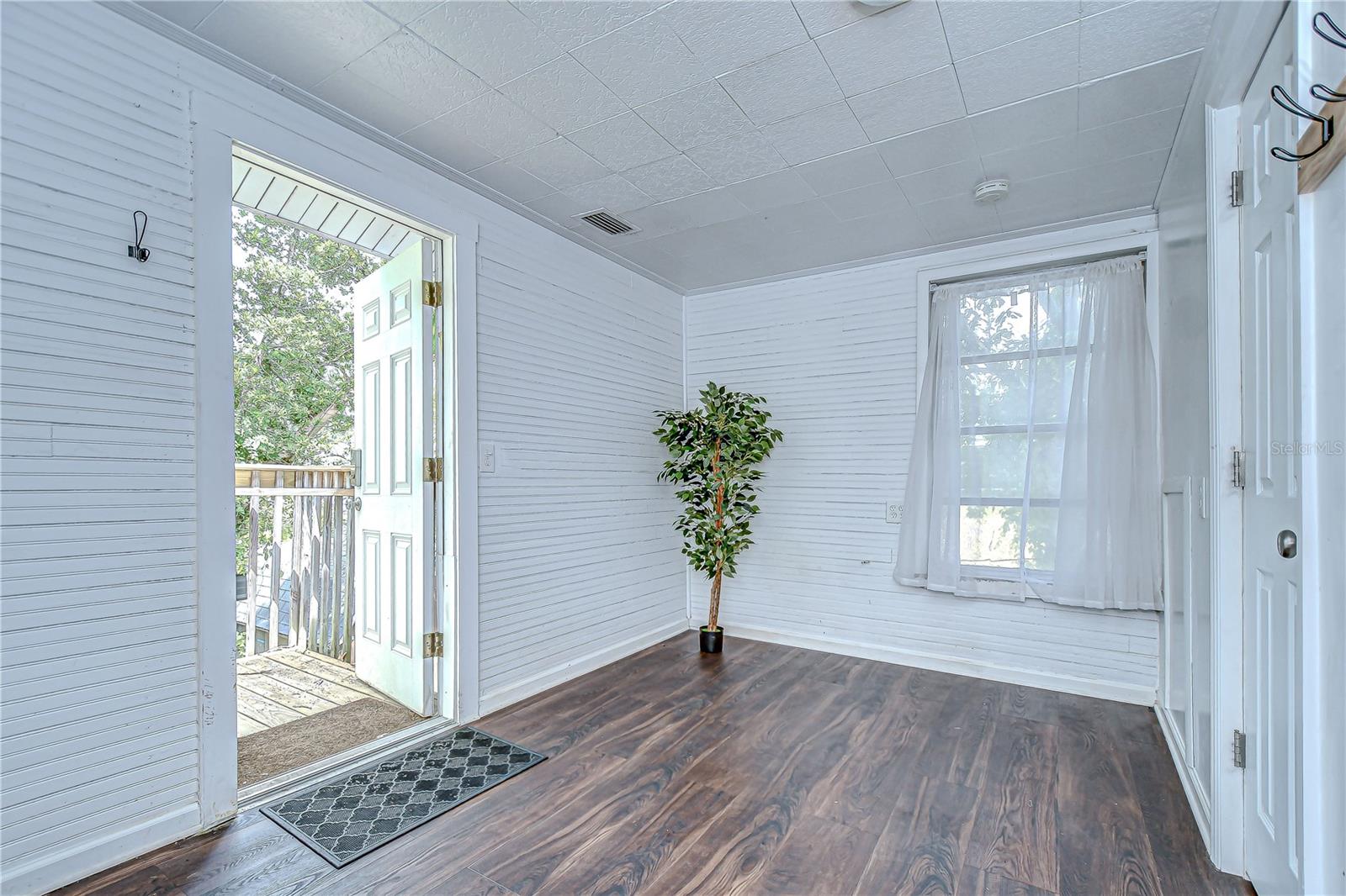 5437 DELETTE AVE S #B, ST PETERSBURG, FL, 33707