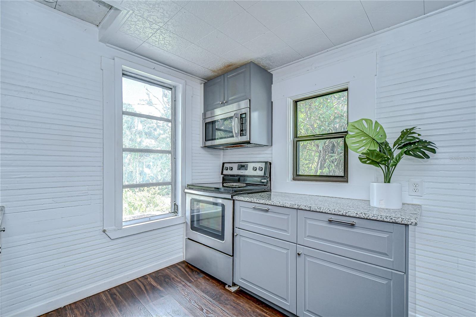 5437 DELETTE AVE S #B, ST PETERSBURG, FL, 33707