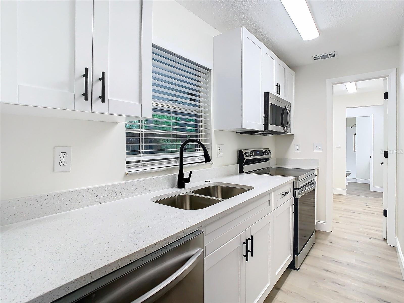 7400 MITCHELL RANCH RD, NEW PORT RICHEY, FL, 34655