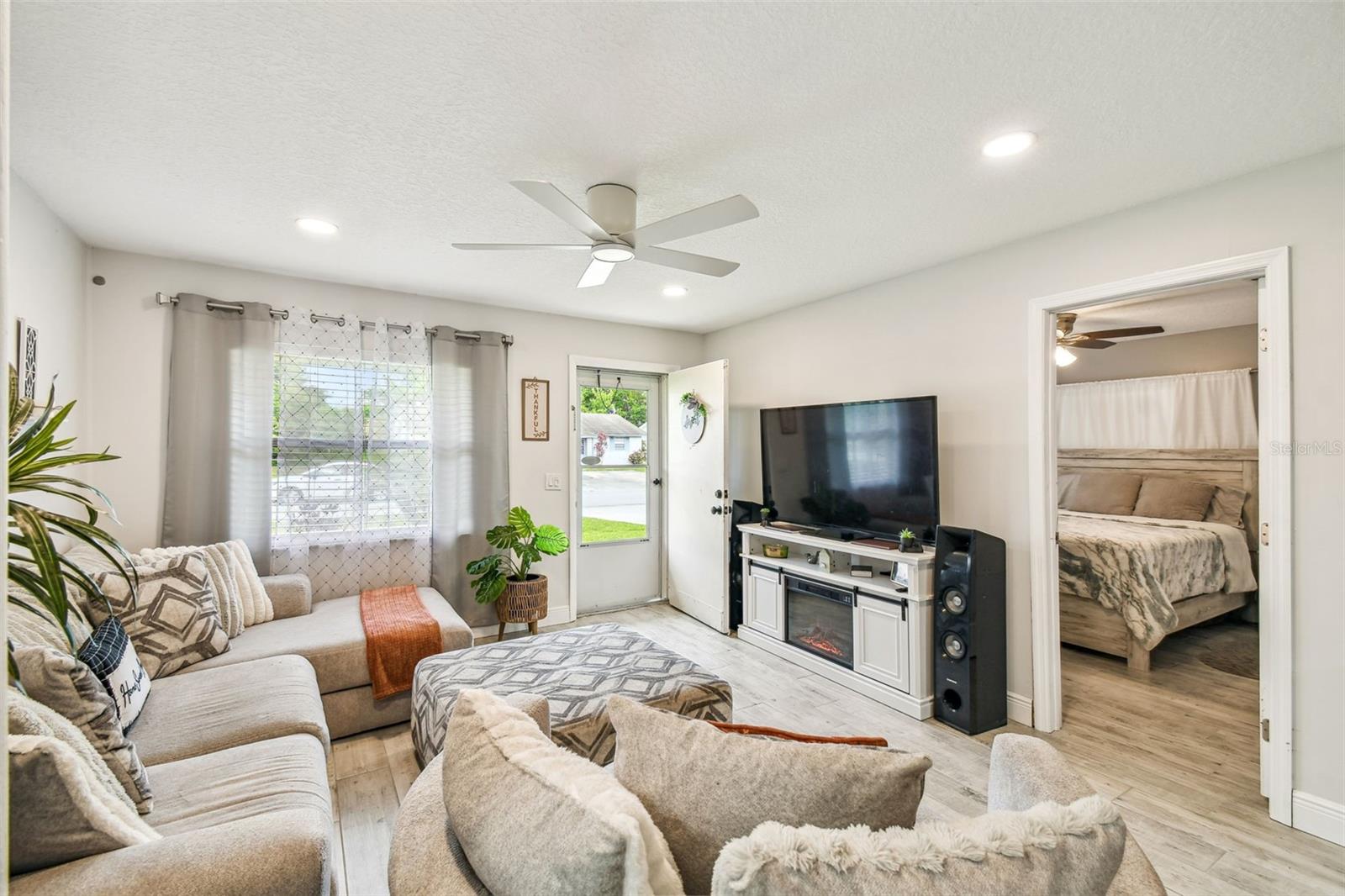 206 MONTANA AVE, ST CLOUD, FL, 34769