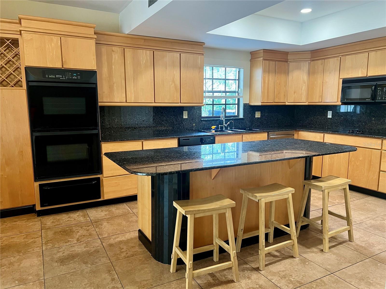 3913 NORTHAMPTON WAY, TAMPA, FL, 33618