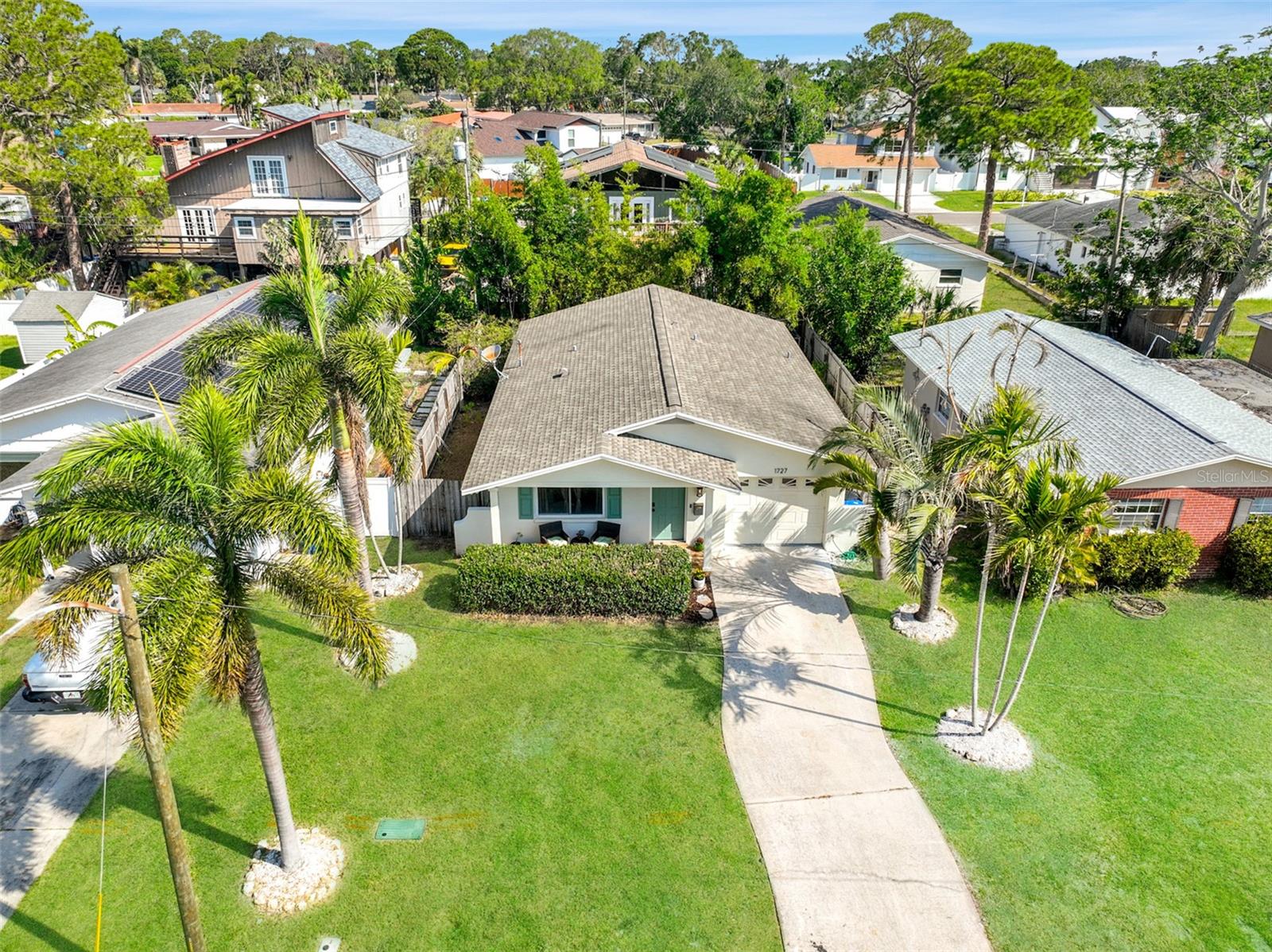 1727 NEW HAMPSHIRE AVE NE, ST PETERSBURG, FL, 33703