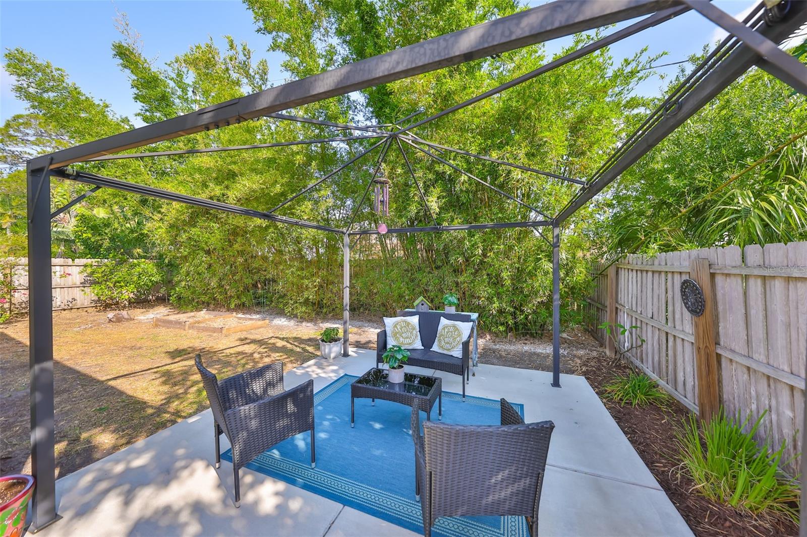 1727 NEW HAMPSHIRE AVE NE, ST PETERSBURG, FL, 33703