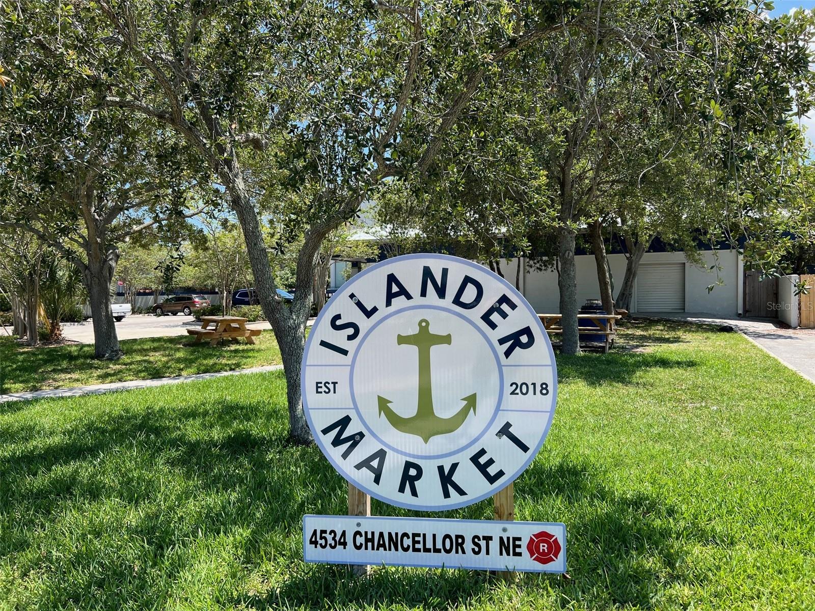 1727 NEW HAMPSHIRE AVE NE, ST PETERSBURG, FL, 33703