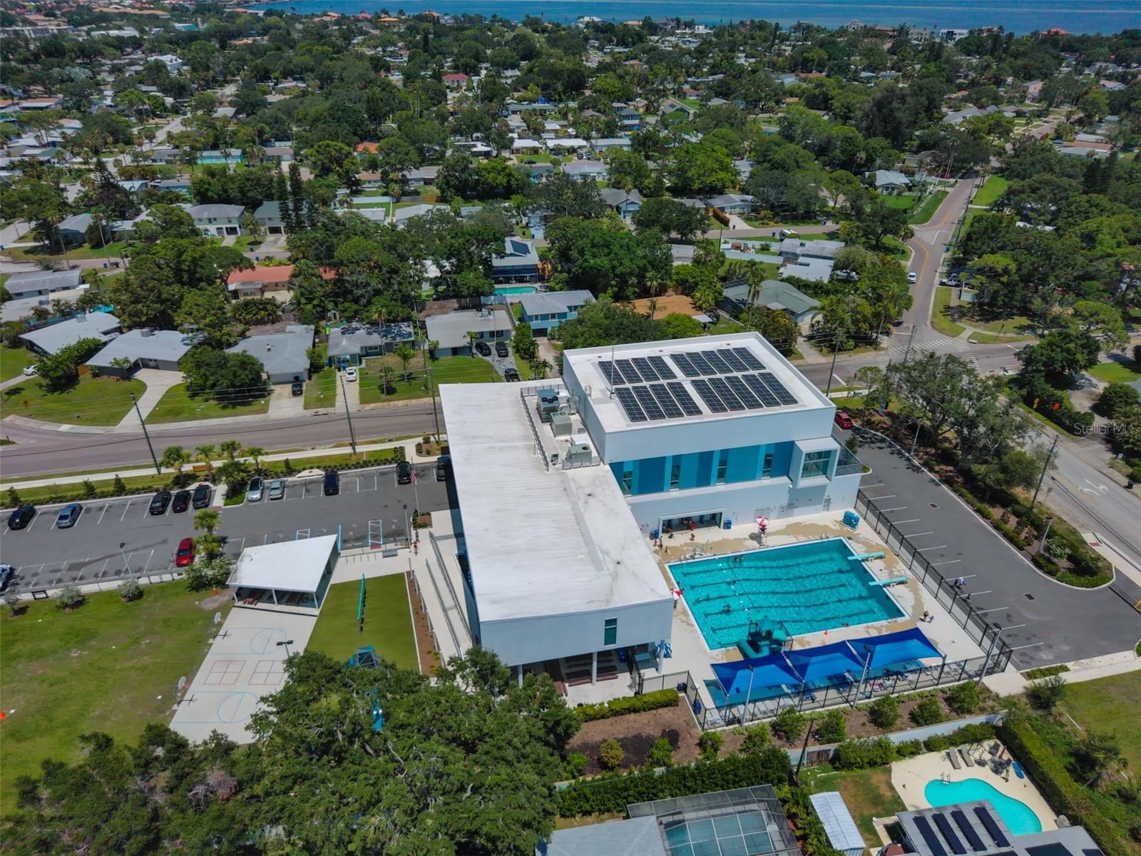 1727 NEW HAMPSHIRE AVE NE, ST PETERSBURG, FL, 33703