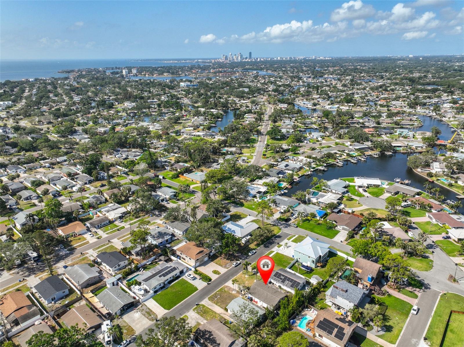 1727 NEW HAMPSHIRE AVE NE, ST PETERSBURG, FL, 33703