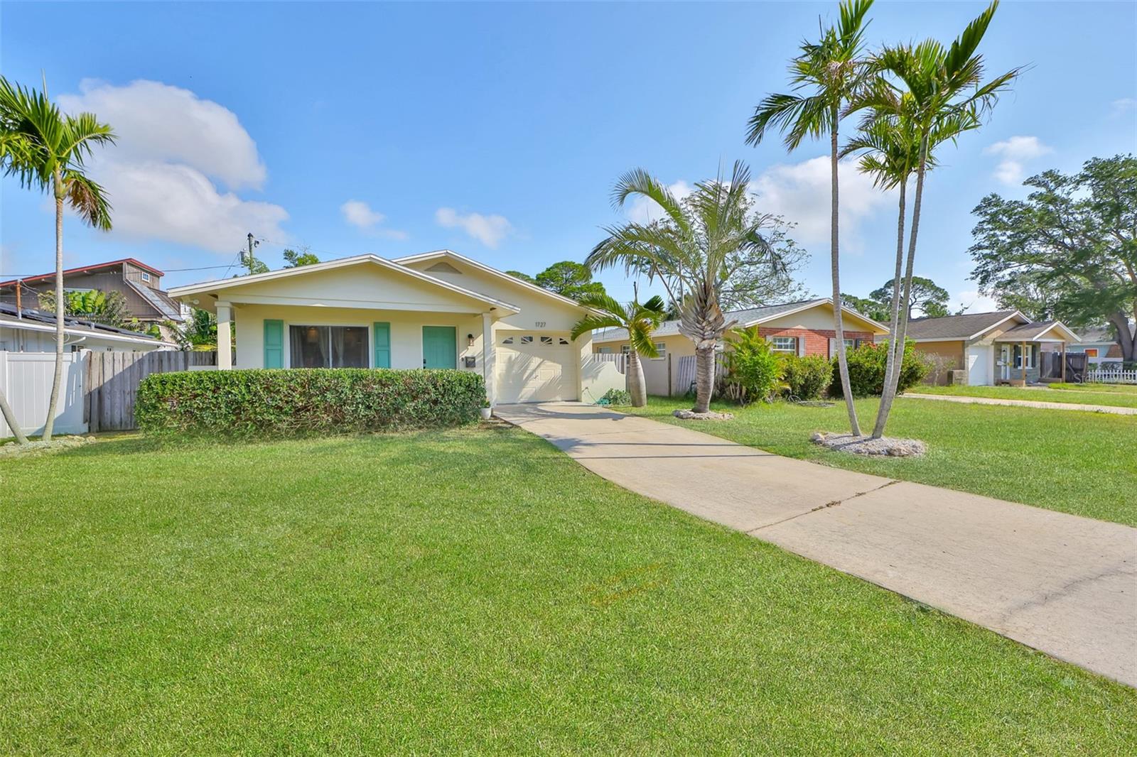 1727 NEW HAMPSHIRE AVE NE, ST PETERSBURG, FL, 33703