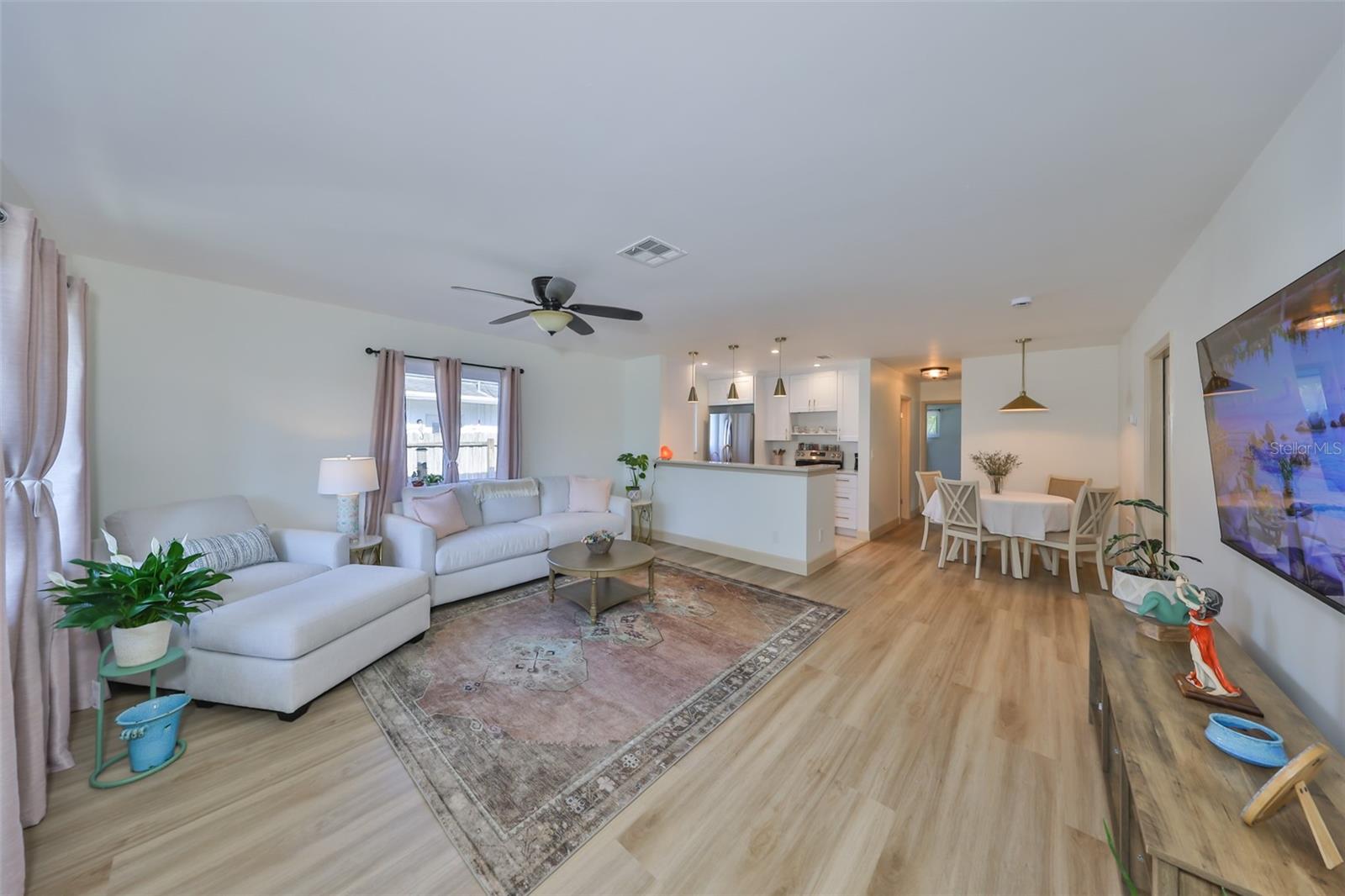 1727 NEW HAMPSHIRE AVE NE, ST PETERSBURG, FL, 33703