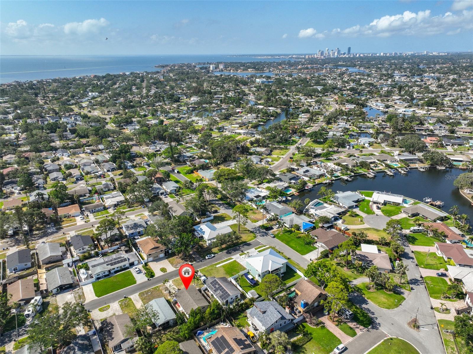 1727 NEW HAMPSHIRE AVE NE, ST PETERSBURG, FL, 33703