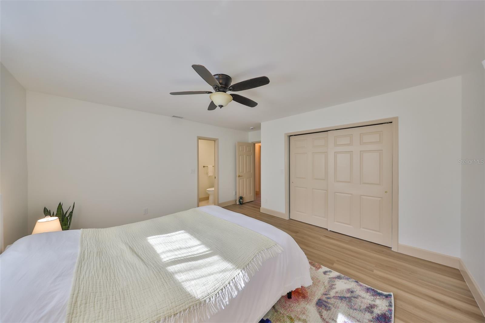 1727 NEW HAMPSHIRE AVE NE, ST PETERSBURG, FL, 33703