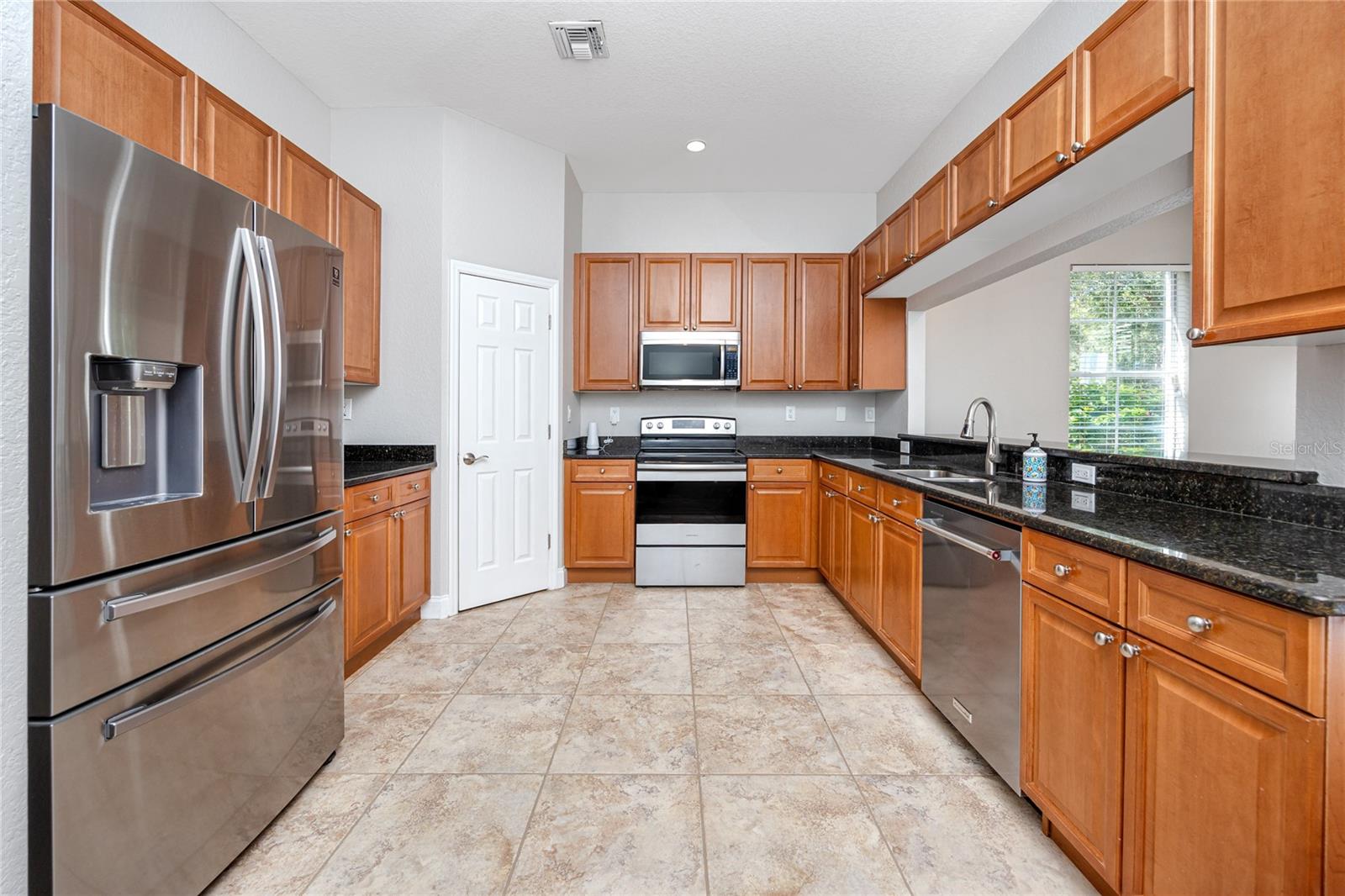 5502 LIBERTY PLAIN CIR, TAMPA, FL, 33611