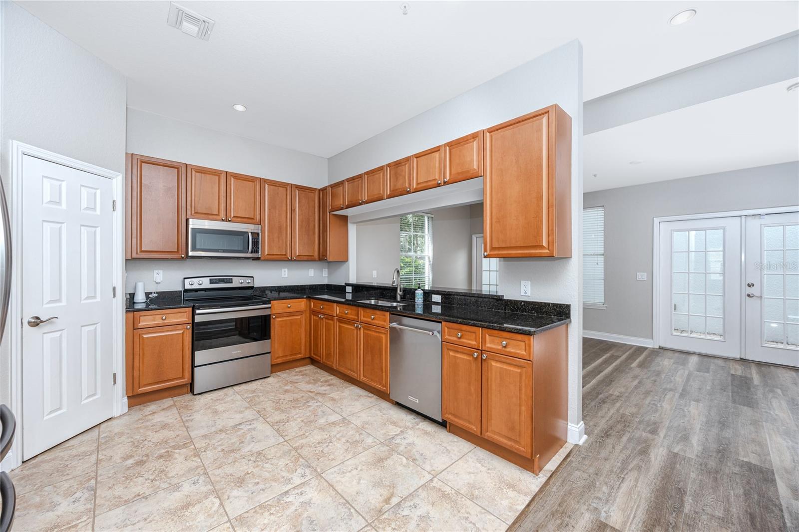 5502 LIBERTY PLAIN CIR, TAMPA, FL, 33611