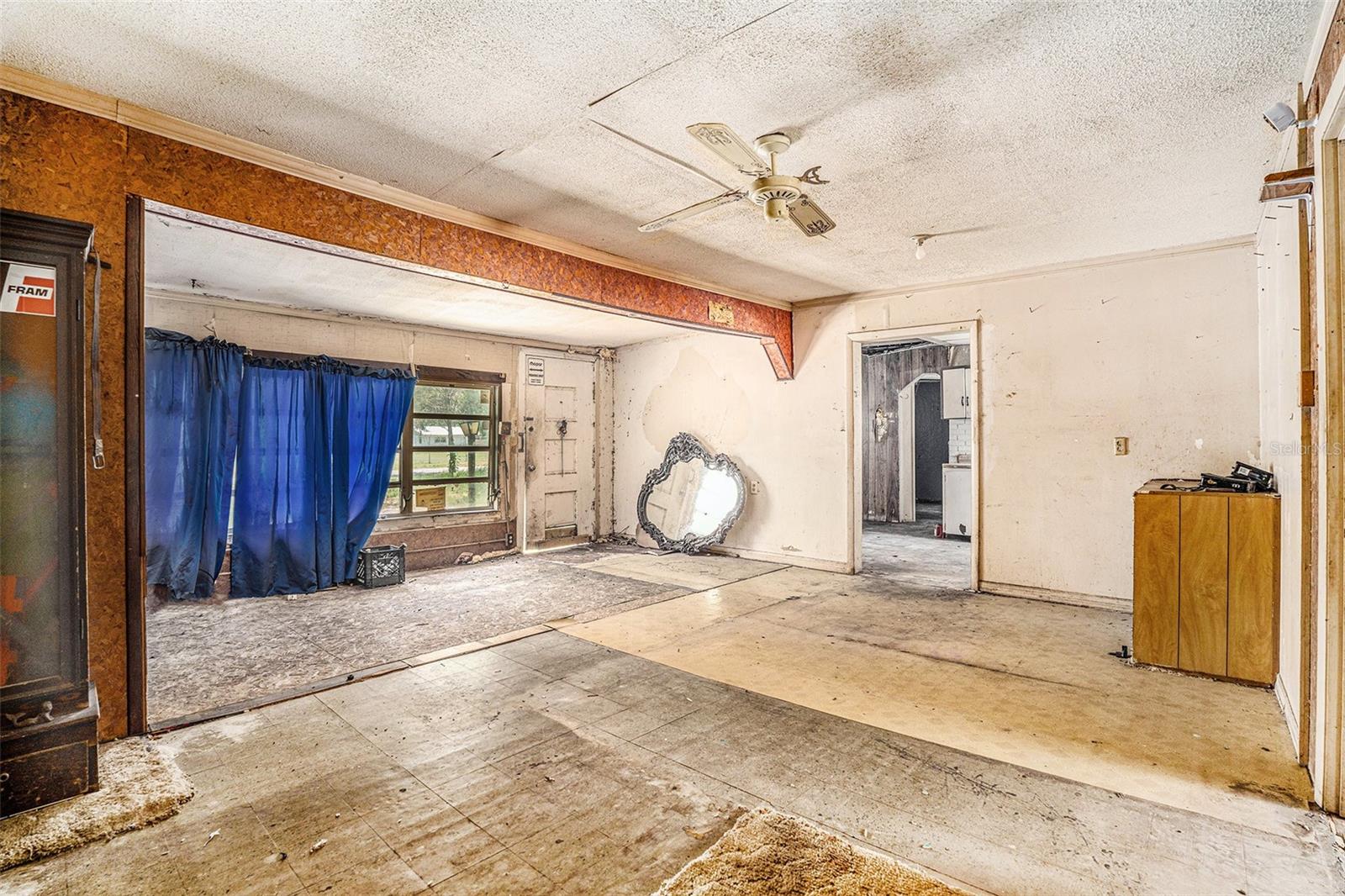 4815 N FALKENBURG RD, TAMPA, FL, 33610