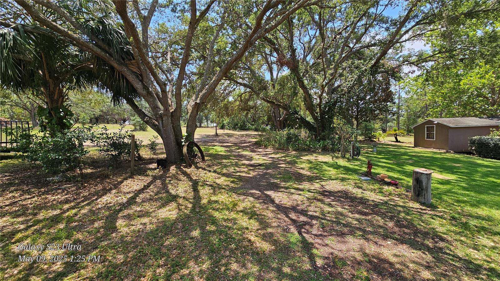 7525 E DEWEY ROBBINS RD, HOWEY IN THE HILLS, FL, 34737