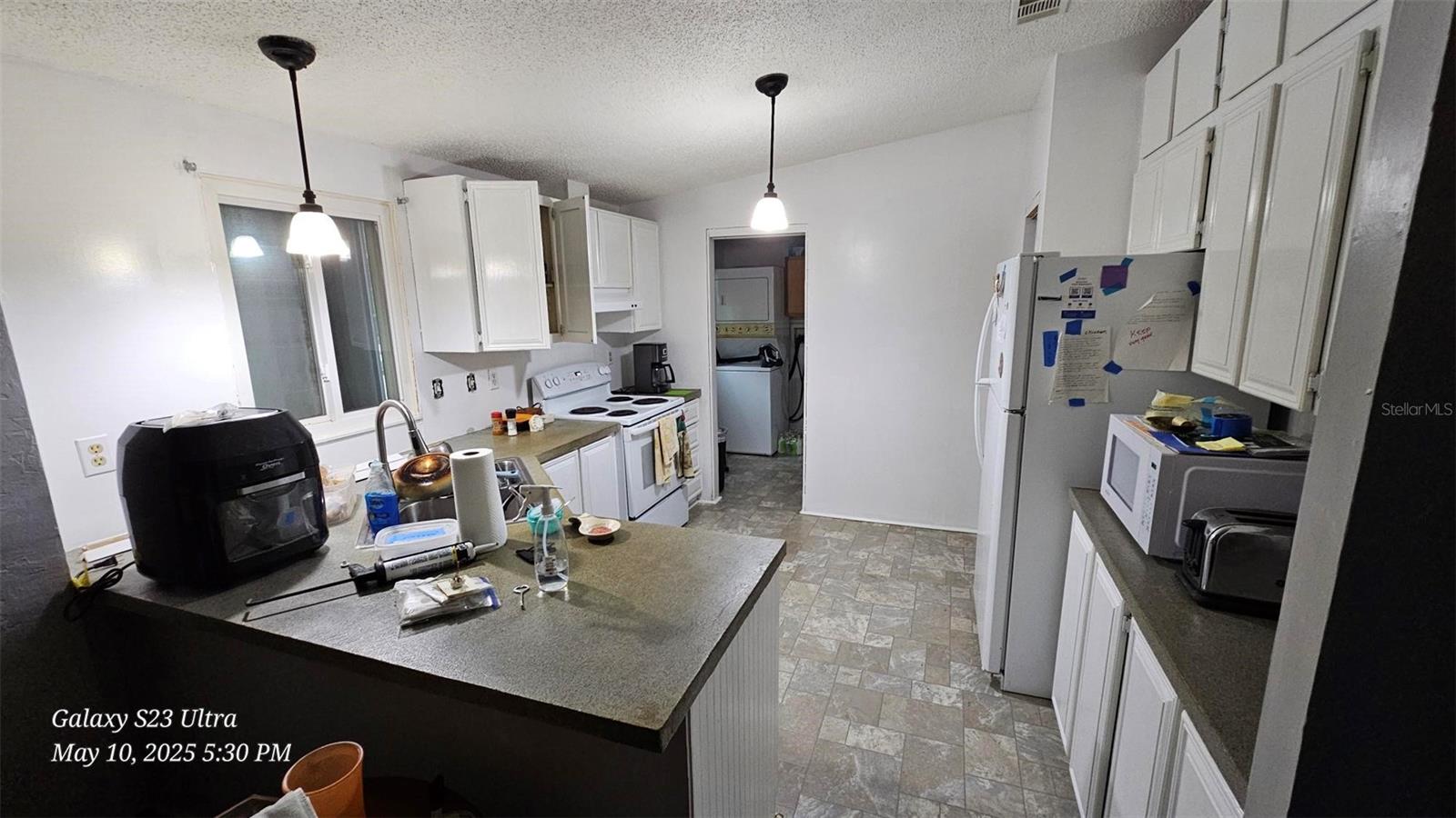 7525 E DEWEY ROBBINS RD, HOWEY IN THE HILLS, FL, 34737