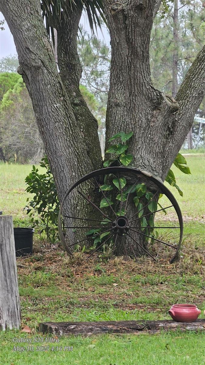 7525 E DEWEY ROBBINS RD, HOWEY IN THE HILLS, FL, 34737