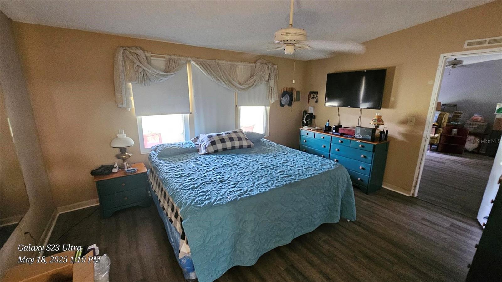 7525 E DEWEY ROBBINS RD, HOWEY IN THE HILLS, FL, 34737