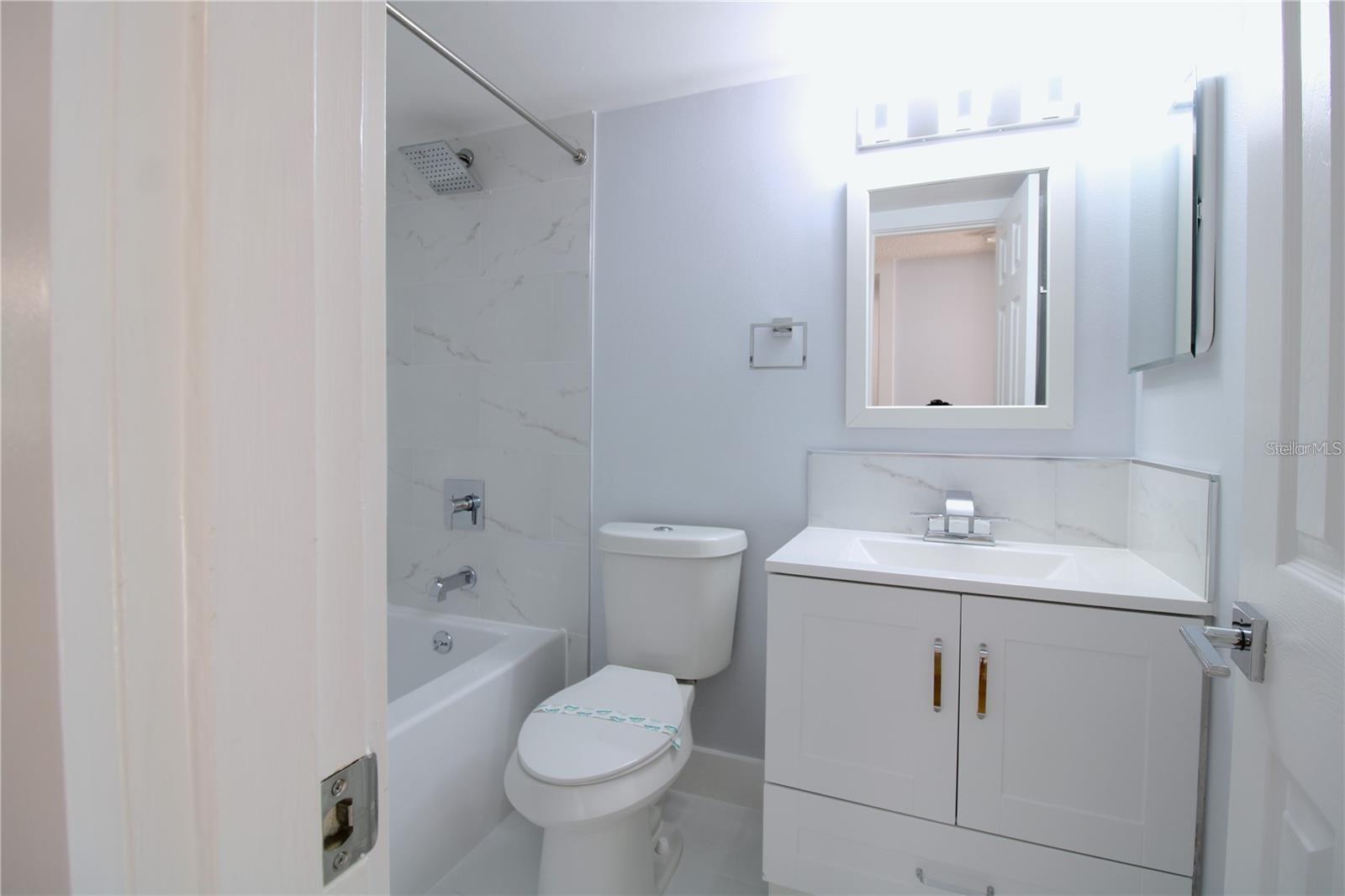 3331 N WESTMORELAND DR #4, ORLANDO, FL, 32804