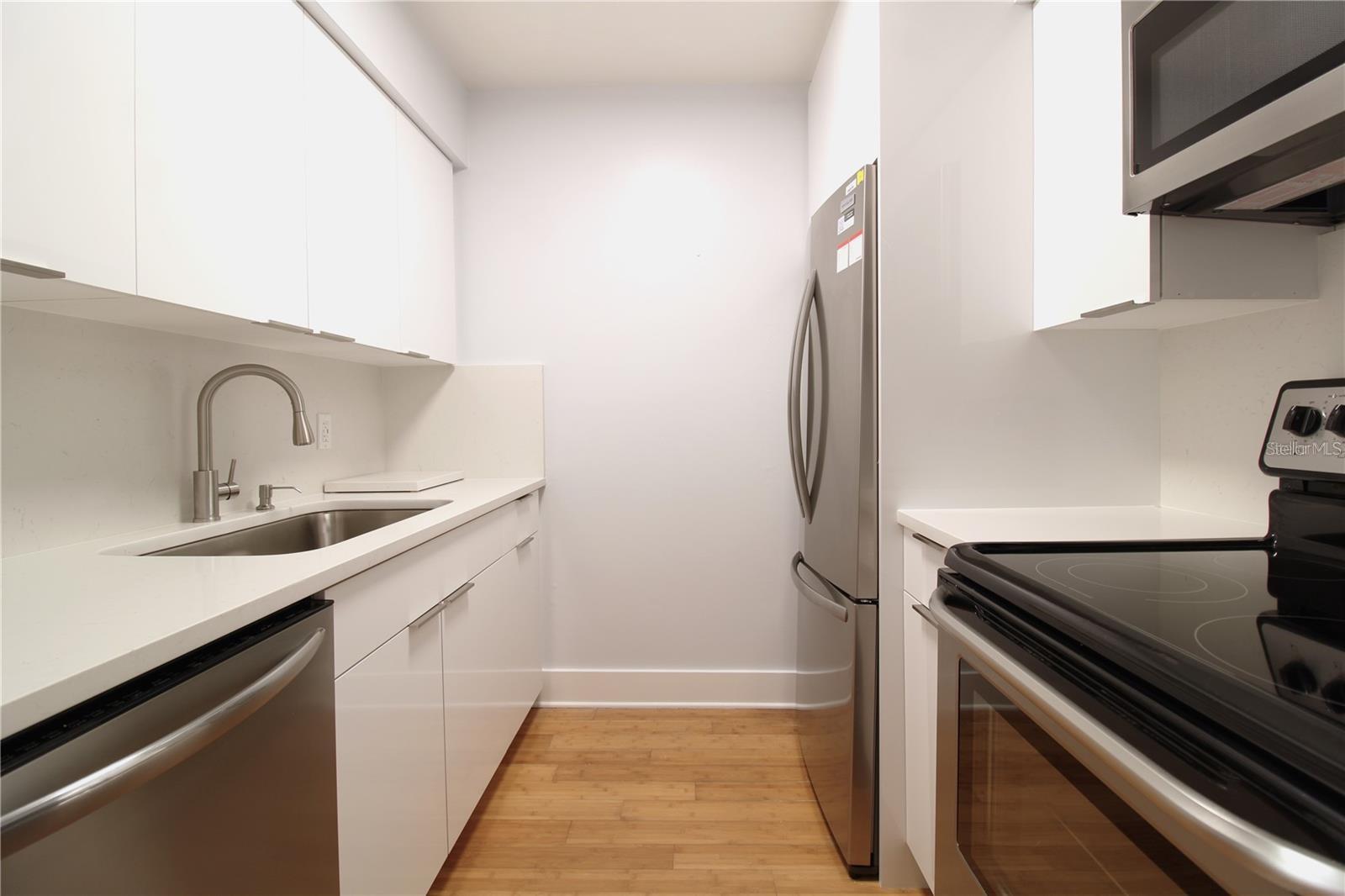 3331 N WESTMORELAND DR #4, ORLANDO, FL, 32804