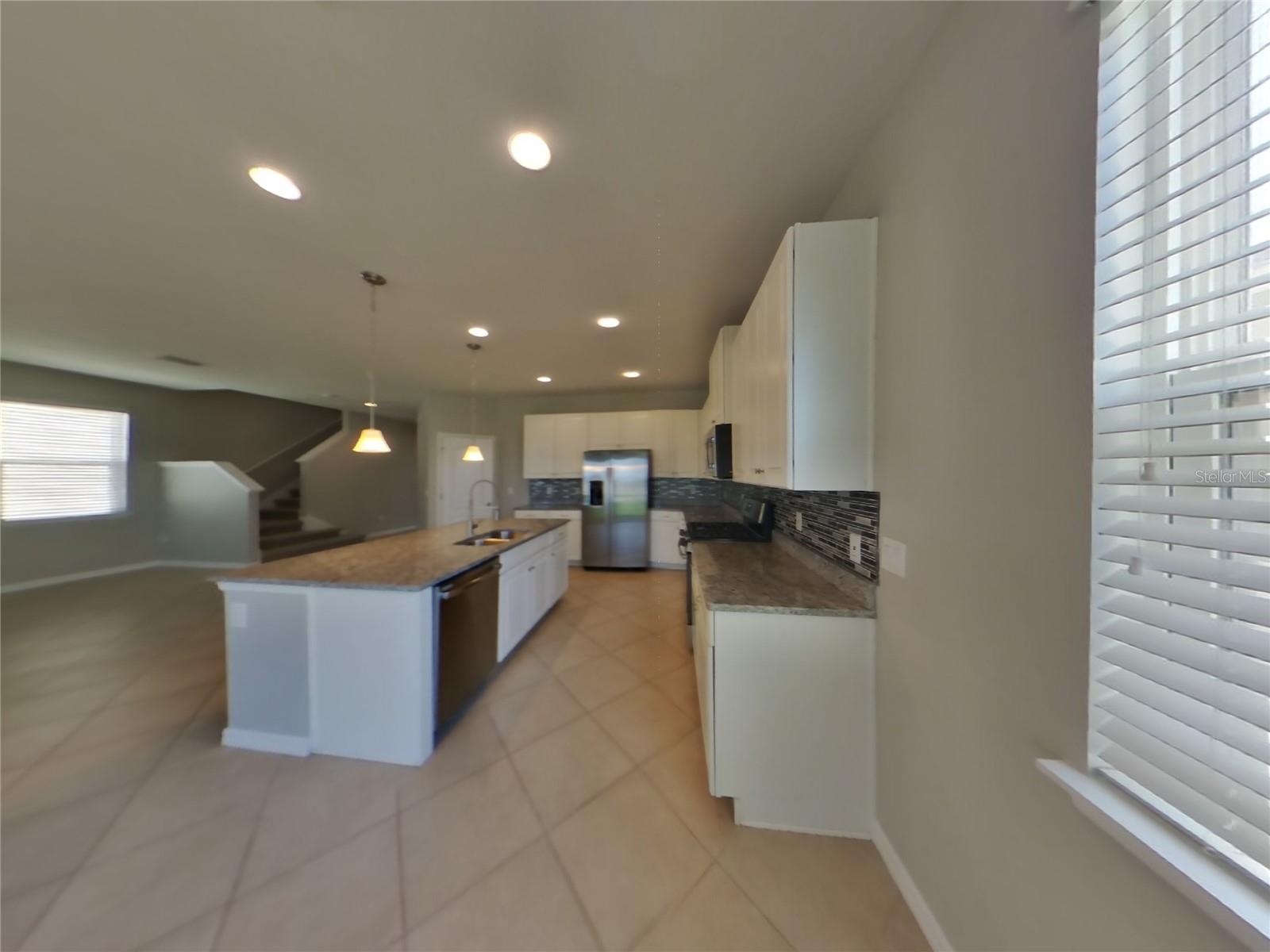 11124 ABACO ISLAND AVE, RIVERVIEW, FL, 33579