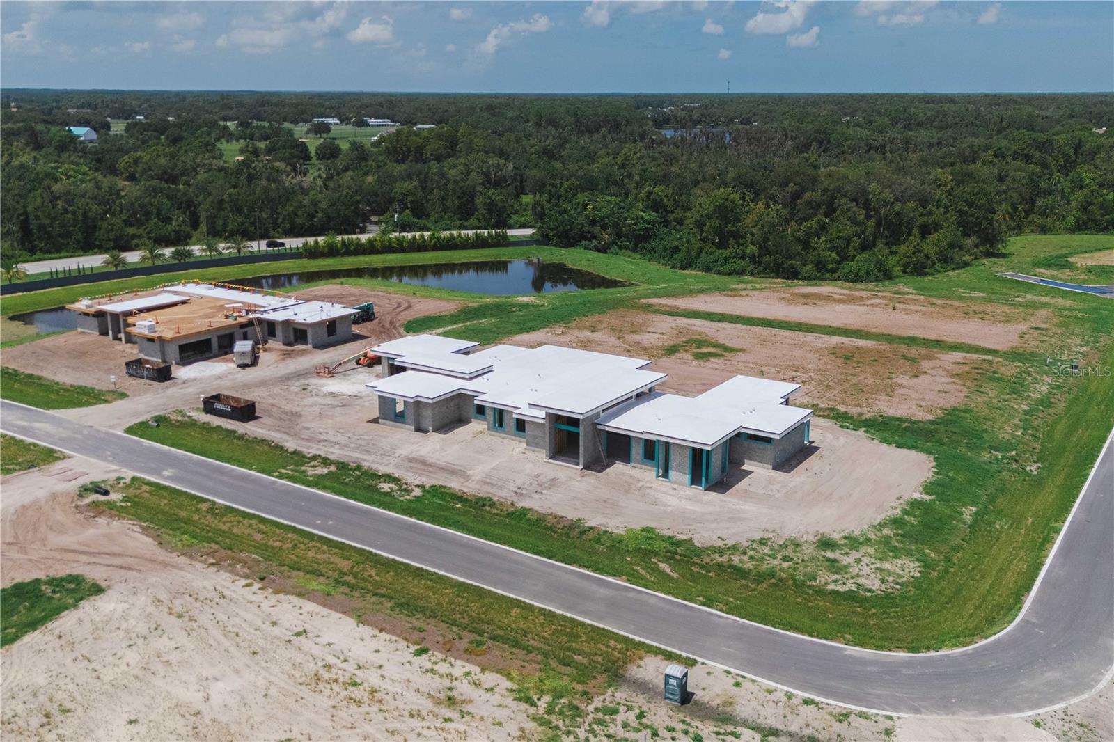 TB8382356 Property Photo