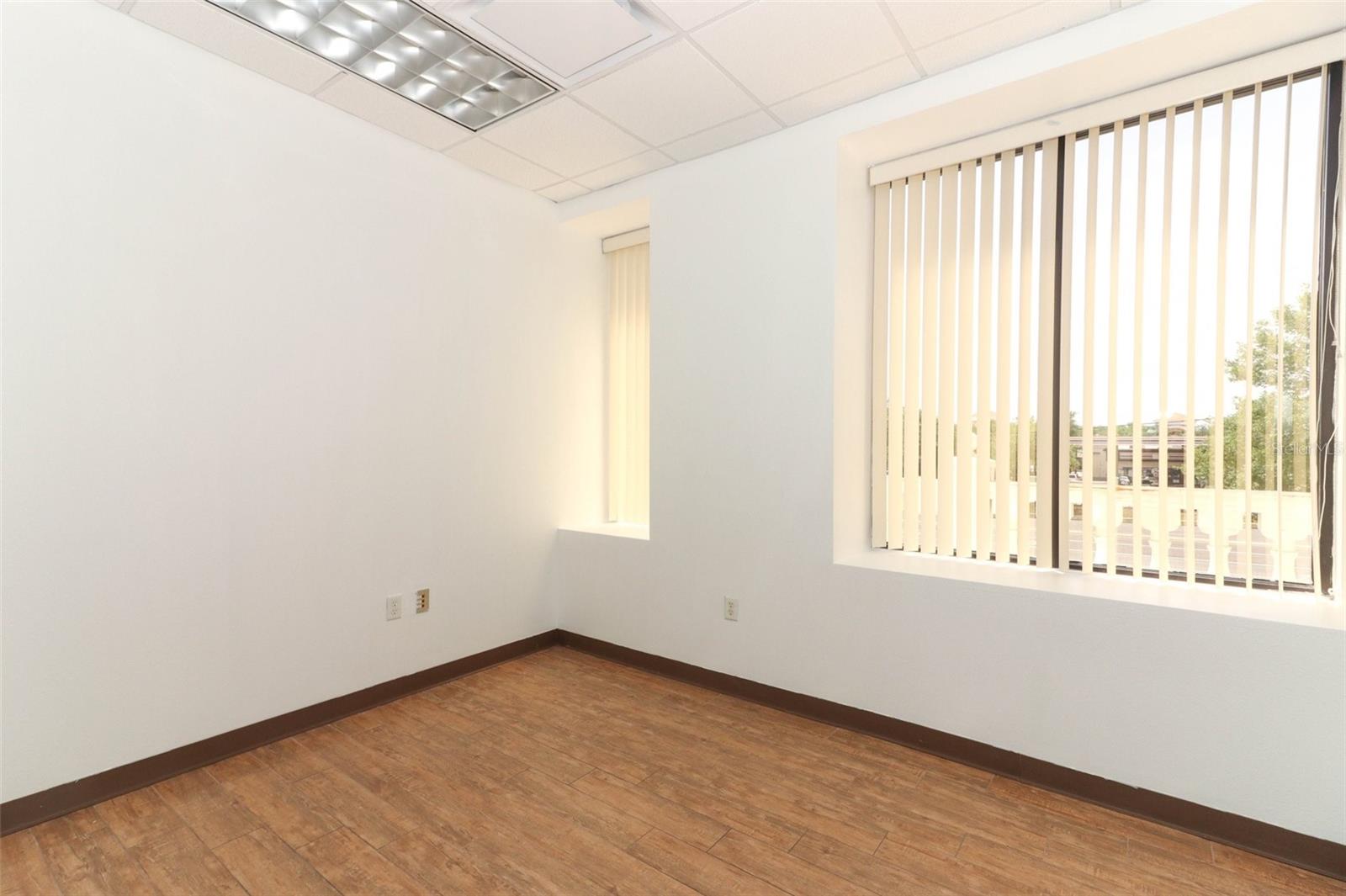 6735 CONROY RD #221 & 222, ORLANDO, FL, 32835