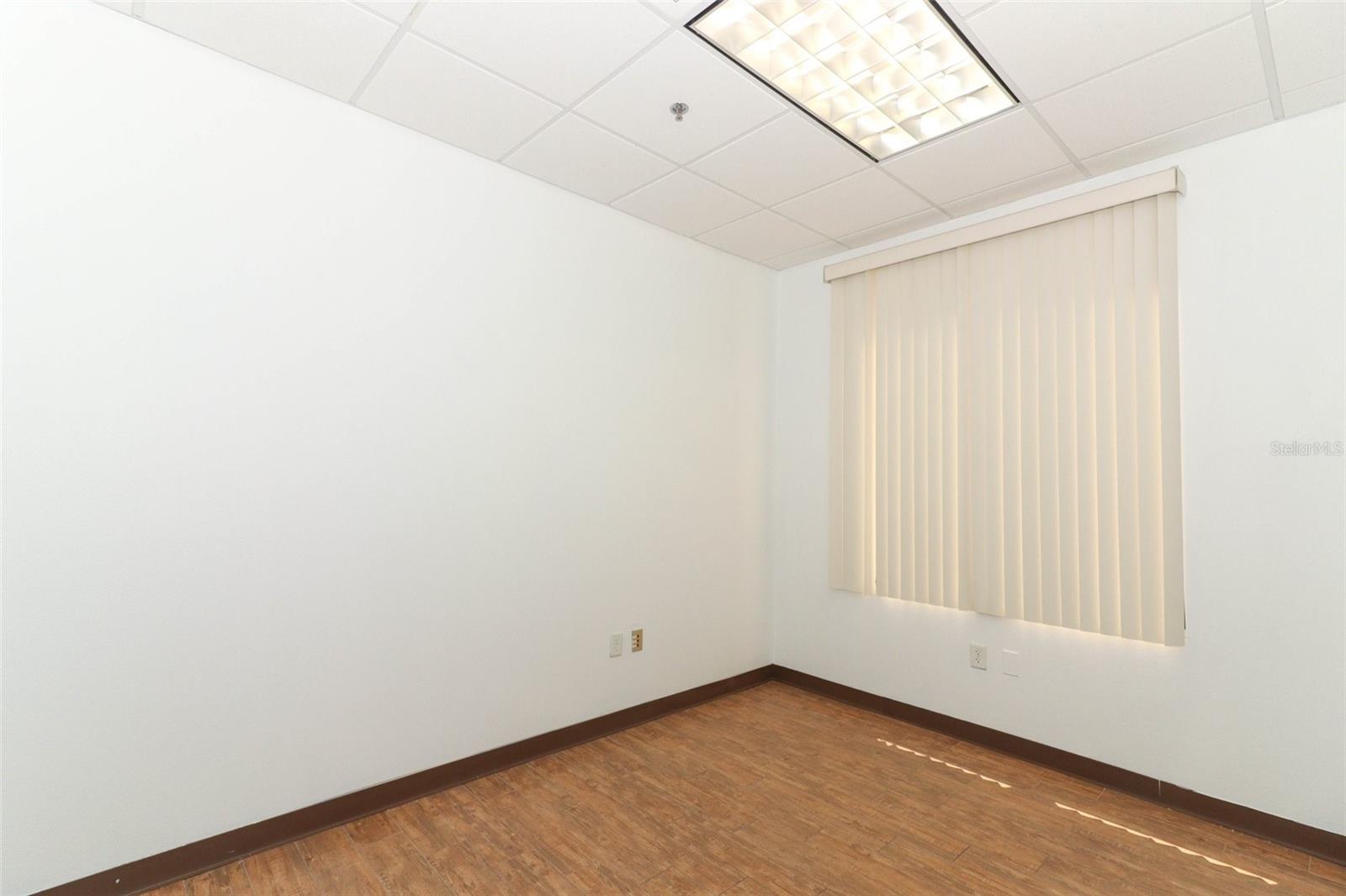 6735 CONROY RD #221 & 222, ORLANDO, FL, 32835