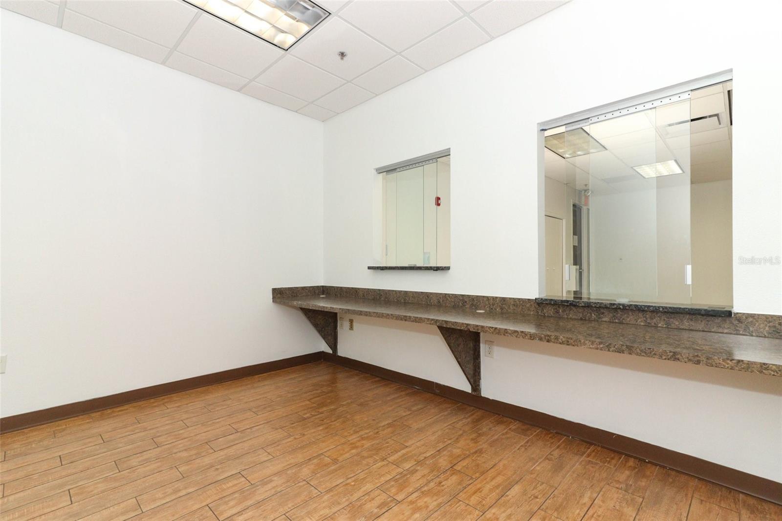 6735 CONROY RD #221 & 222, ORLANDO, FL, 32835