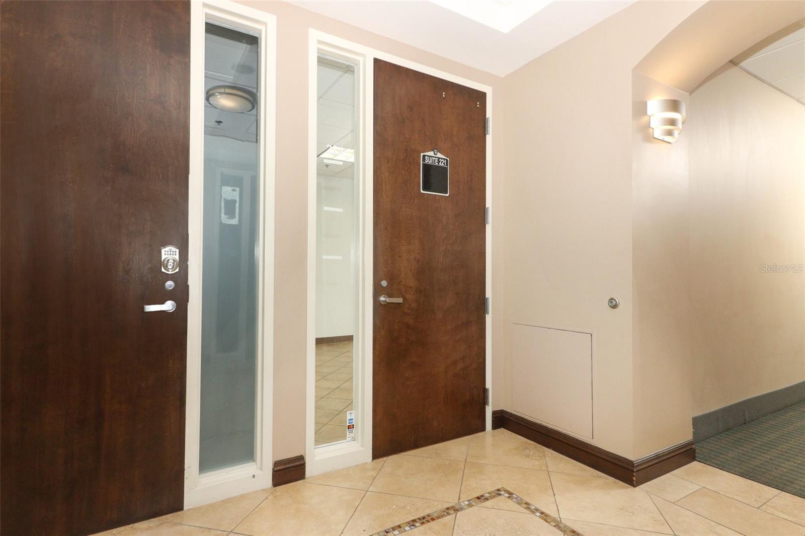 6735 CONROY RD #221 & 222, ORLANDO, FL, 32835