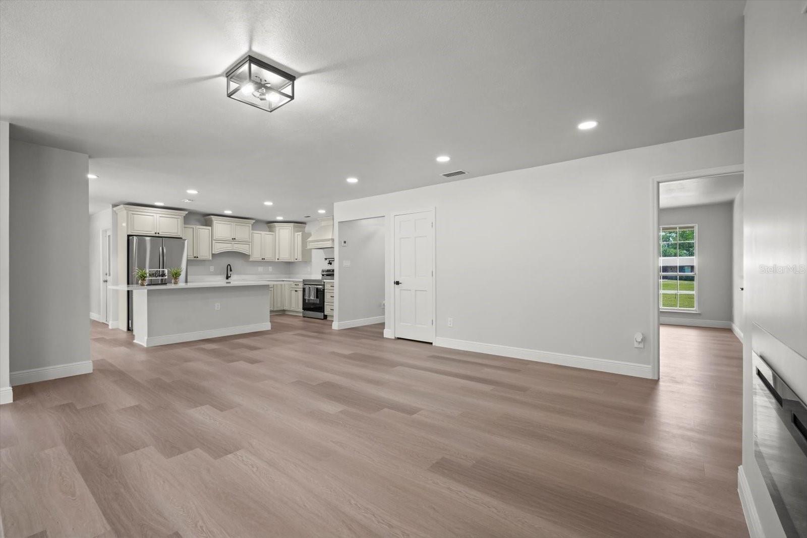 100 REDBUD WOODS TRL, PALATKA, FL, 32177