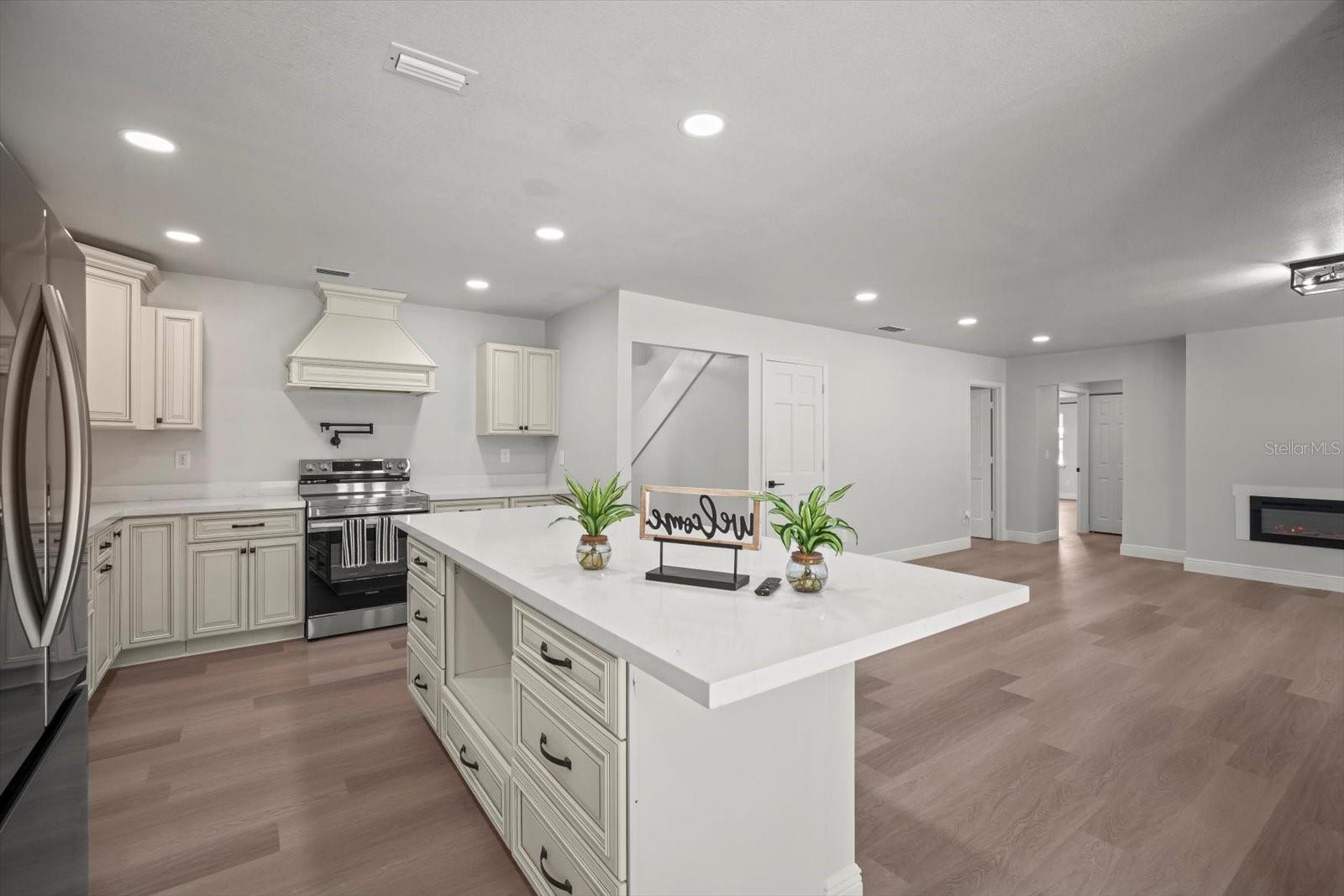 100 REDBUD WOODS TRL, PALATKA, FL, 32177