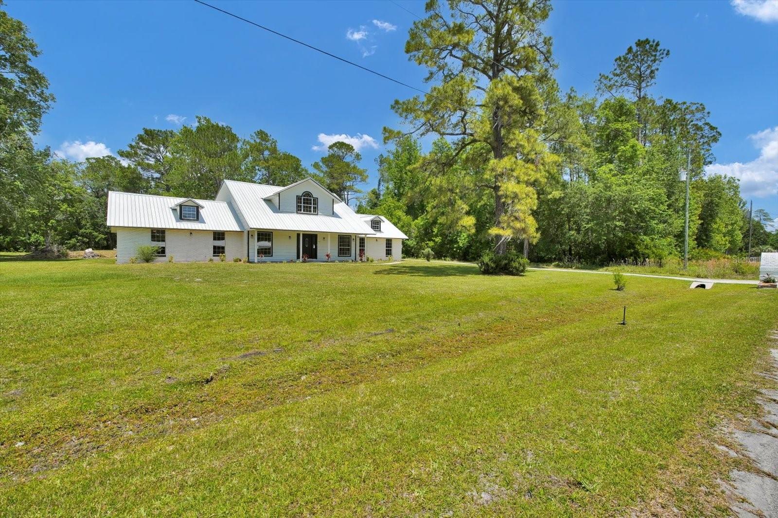 100 REDBUD WOODS TRL, PALATKA, FL, 32177